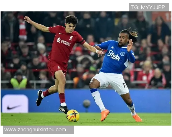 利物浦与埃弗顿激战正酣让我们一起欢呼吧足球盛宴即将开启