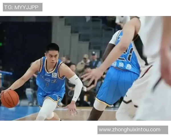 福建与北京季后赛争议不断球迷怒斥裁判判罚不公引发热议