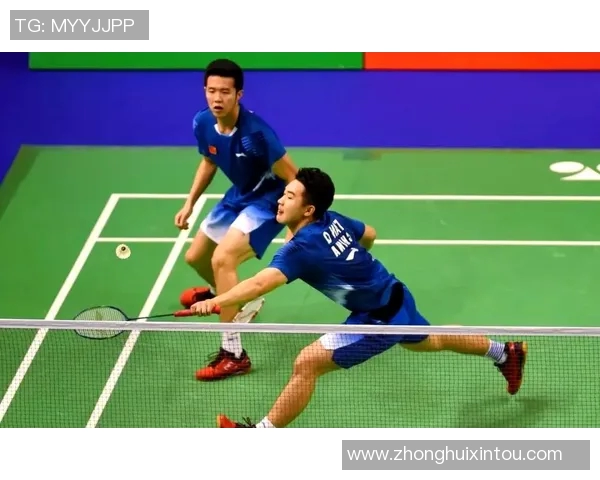 成都羽毛球队防守策略揭秘:深度解析羽毛球技术与战术的完美结合 成都羽毛球队防守策略揭秘:深度解析羽毛球技术与战术的完美结合